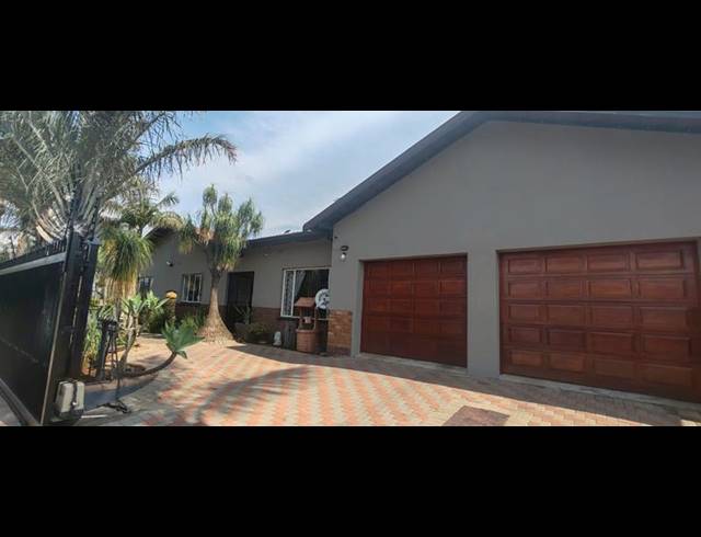 3 BEDROOM HOUSE FOR SALE IN PRETORIA GARDENS